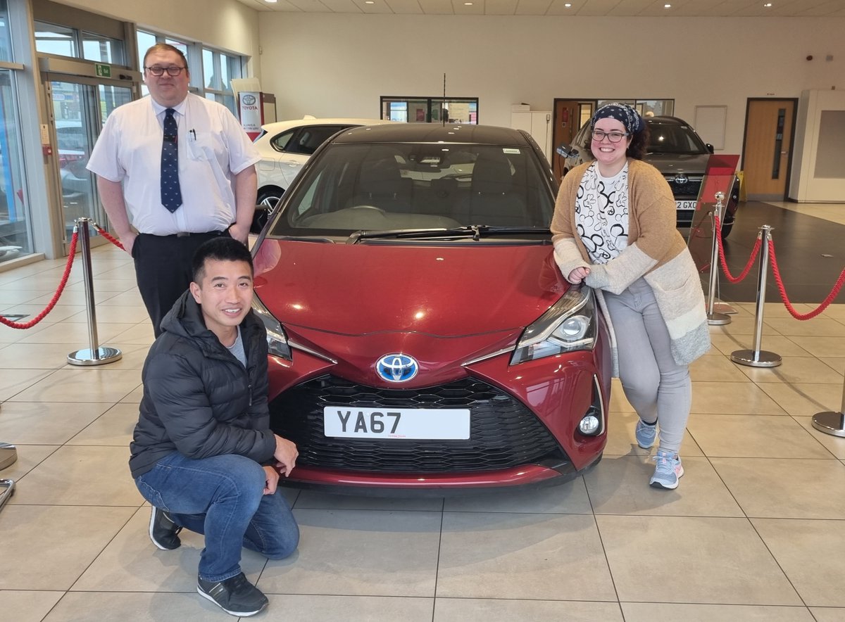 Congratulations to Maria and Luan on collecting their stunning first car from Joseph at #Toyota #Morecambe, this is also the first car Joseph sold when he started at Vantage. 🚘🎈🎊

#HappyHandover #NewCarDay #ToyotaHybrid