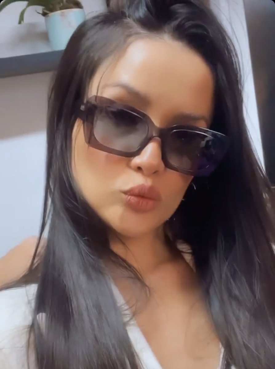 juliettandose's tweet image. Bom dia meus amores!!!! Que o domingo de vcs seja leve e que consigam relaxar e ter um bom descanso! Amamos vcs! Domingos galera! Vc ê #teampraia ou #teamsofa? Hoje eu tô mais pra sofá kkkk 🤭