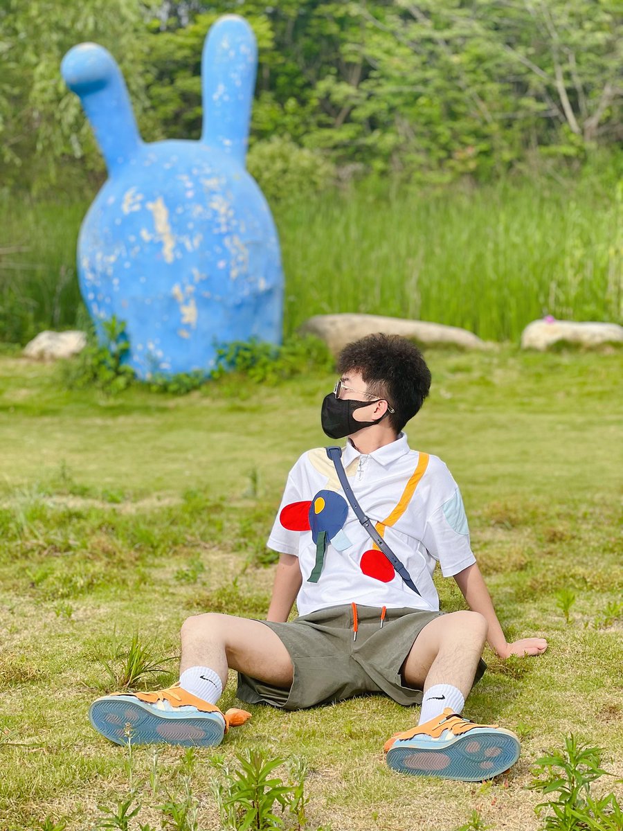 thq123ss's tweet photo. 周末快乐 https://t.co/FTwQkcyCL4