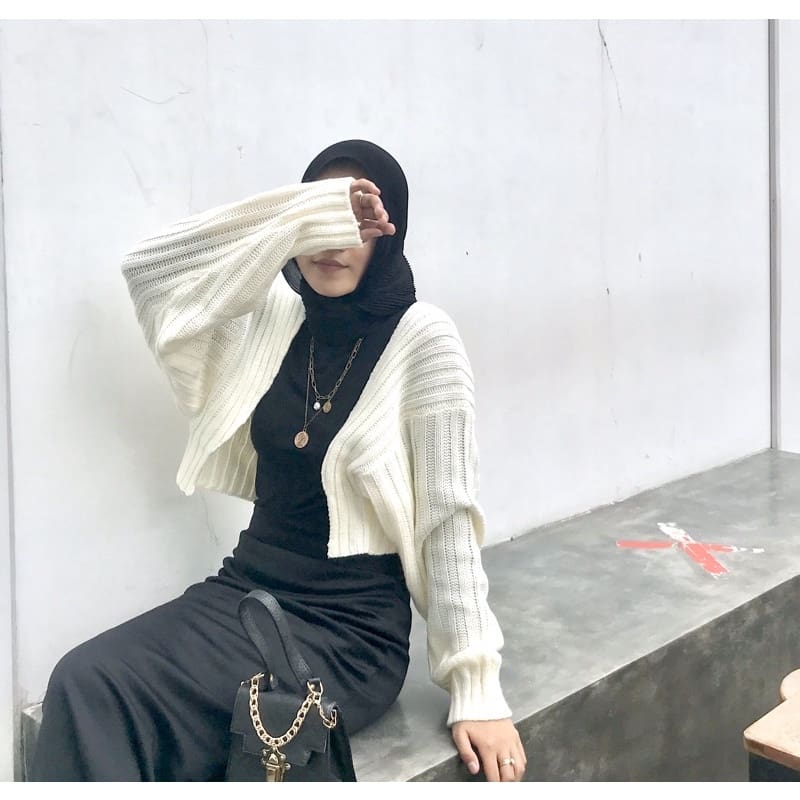 mianehajima's tweet photo. 23. Blouse atasan worthit pisan😙
+ cardigan
cakep pisan rapih

- Risma roufll  https://t.co/MOQFCRY1Ac
- Zara blouse https://t.co/O7Kq3MFkCQ
- cardigan https://t.co/cpwd0S9Xe6 https://t.co/fUcAkpviSn