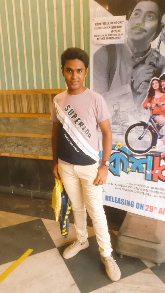 RohitSa2022's tweet photo. @idevadhikari @DEV_PvtLtd #Kishmish খেয়েছি #Basusree হল  কালকে ২ বছর 2 মাস ওপেখা ওবাসন হল বাবা পুত্র ভালোবাসা🙏পেলাম টিনটিন রোহিনী ভালোবাসা মন্টা চুয়ে😍 নিলো আমার💙❤ 8 থেকে 80 সবার👀✌ দেখবার কিশমিশ আমার মা খুব ভালো লাগলো 💞💯❤  #Kishmish  
ভালোবাশি না বোলে ভালোবাসা যায়ে... https://t.co/Wl9SUjMOyu