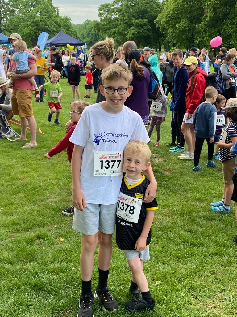 YellowArmyOUFC's tweet photo. First up at Blenheim, Jack and George representing Oxford United fans, the Beauchamp family and @OxfordshireMind in the 1 mile run. We are proud of you boys ππ
Please support them if you can π
https://t.co/9dwXR5iqj6
#RunForJoey #OUFC #COYY https://t.co/VVfUNOAc0x