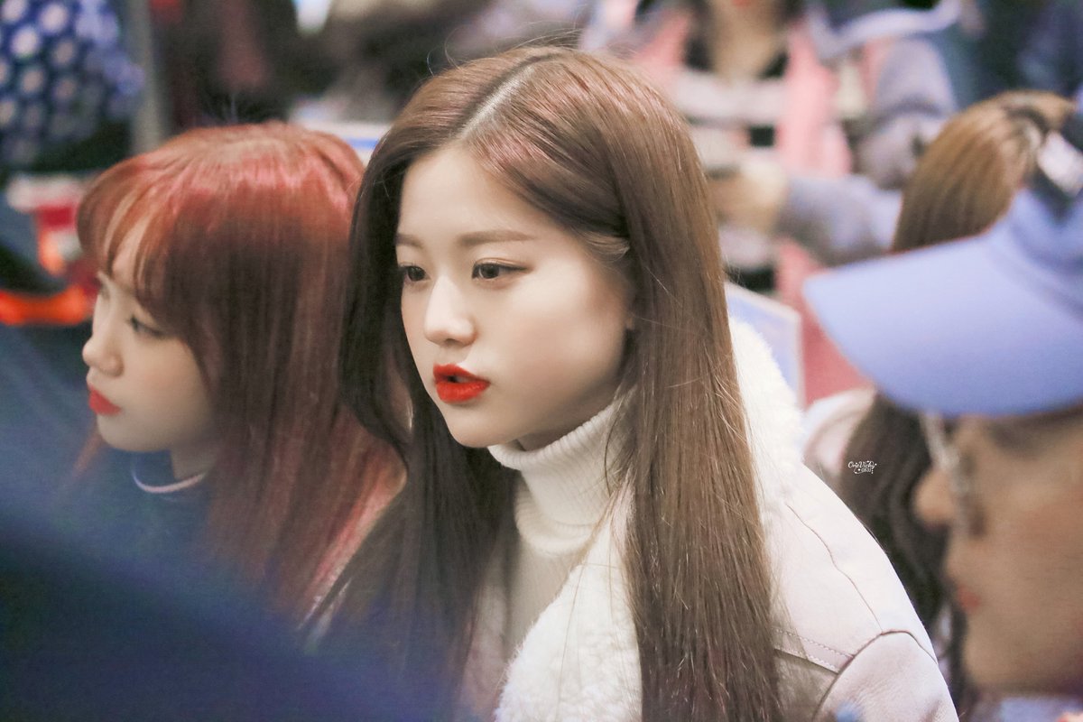 OneVicky0831's tweet photo. #IVE #아이브 #장원영 #원영
#ウォニョン #WONYOUNG 

181124🥺 https://t.co/ggdMzOJfMU
