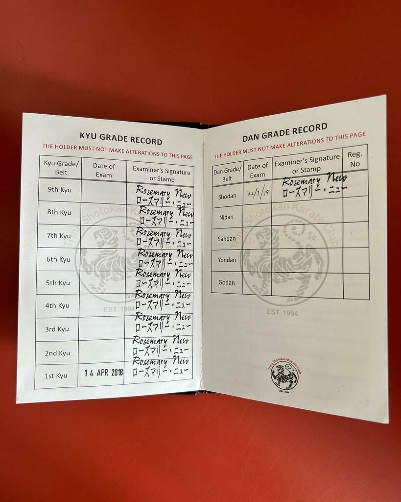 TringShotokan's tweet photo. #GradingDay https://t.co/vYEVqMJKqJ https://t.co/lzL9RnAgZk
