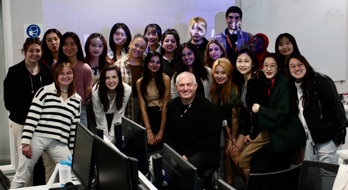 It’s been a blast working with the <a href="/CardiffNewsPlus/">CardiffNewsPlus</a> team <a href="/CardiffJomec/">JOMEC @ Cardiff Uni</a> over the past seven months. I’ll miss you all 😢 🇮🇷 🇳🇬 🇪🇬 🇨🇳 🇫🇷 🇹🇼 🇮🇳 🇬🇧 🏴󠁧󠁢󠁷󠁬󠁳󠁿 #MAIJCymru