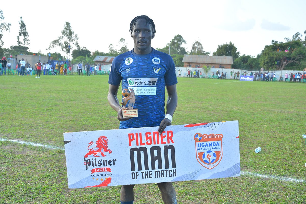 South Sudan 🇸🇸 NT player &amp; <a href="/BrightStarsFC/">SOLTILO Bright Stars FC</a> 🇺🇬 forward Emmanuel LOKI was awarded <a href="/PilsnerLagerUg/">Pilsner Lager</a> Man of the match award in Arua after his team's 3-1 win against <a href="/OnduparakaFC1/">Onduparaka FC</a> 

Loki is part of Stefano's squad member to prepare for the AFCONQ 2023 game against Gambia 🇬🇲 on 4th June