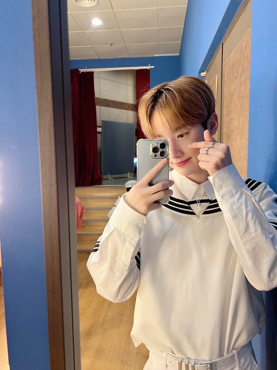 TPSTmessages's tweet photo. [fancafe] 220428 🐶☕️

“be careful of the fine dust!!😭”

#tempest #tpst #템페스트 #hyuk #혁 https://t.co/onq4Lax26n