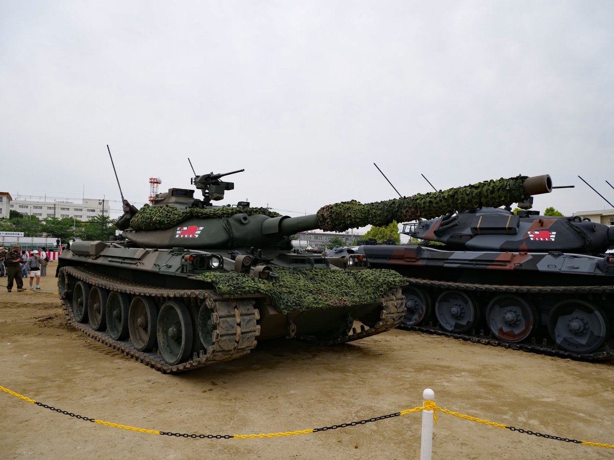 akagi19411208's tweet photo. 本日の第３師団・千僧駐屯地の記念行事にて披露された74式戦車をあげておきます(^^)/
　 
#千僧駐屯地 https://t.co/6QVtB0wHQg