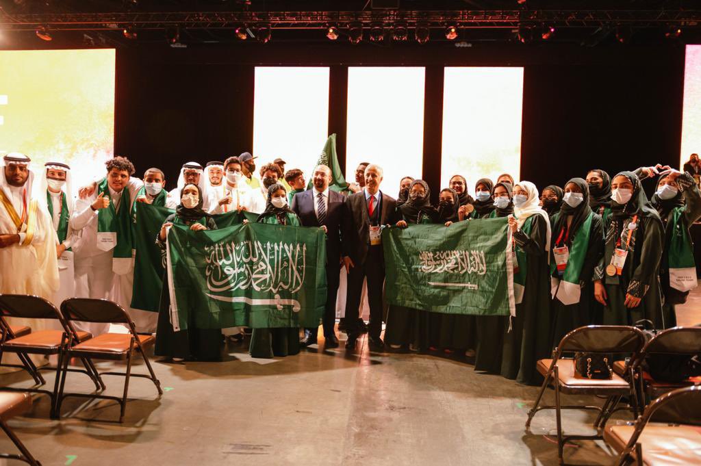 gorgeous4ew's tweet photo. "المواطن السعودي هو أعظم ما تملكه السعودية ❤️🇸🇦" 

- ولي العهد محمد بن سلمان https://t.co/2aNFZywcWb