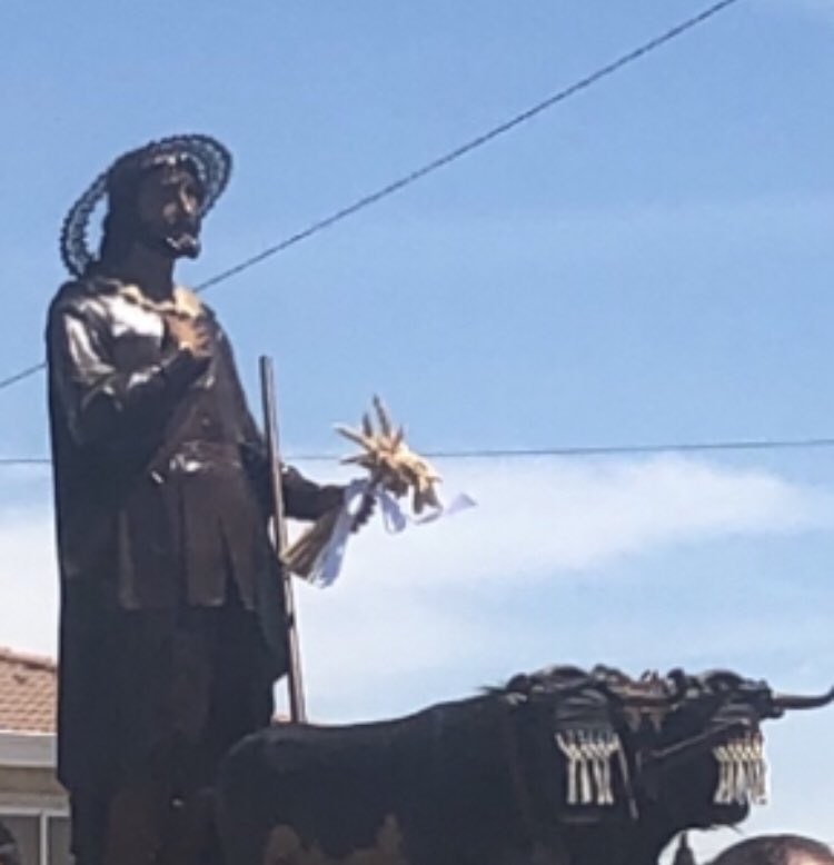 Este año a San Isidro, mi patrón también, le pido COMPROMISO de toda la sociedad para proteger a los que producen alimentos para todos, los agricultores y ganaderos. 

Sin ellos nuestro sustento está en peligro

Feliz día de San Isidro Labrador!!🧑‍🌾🌾👩🏻‍🌾