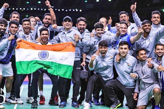 KeralaBlasters's tweet photo. HISTORIC! 😍

Congratulations to #ThomasCup champions, Team India! 🇮🇳

#YennumIndia https://t.co/PlSNGNohRe