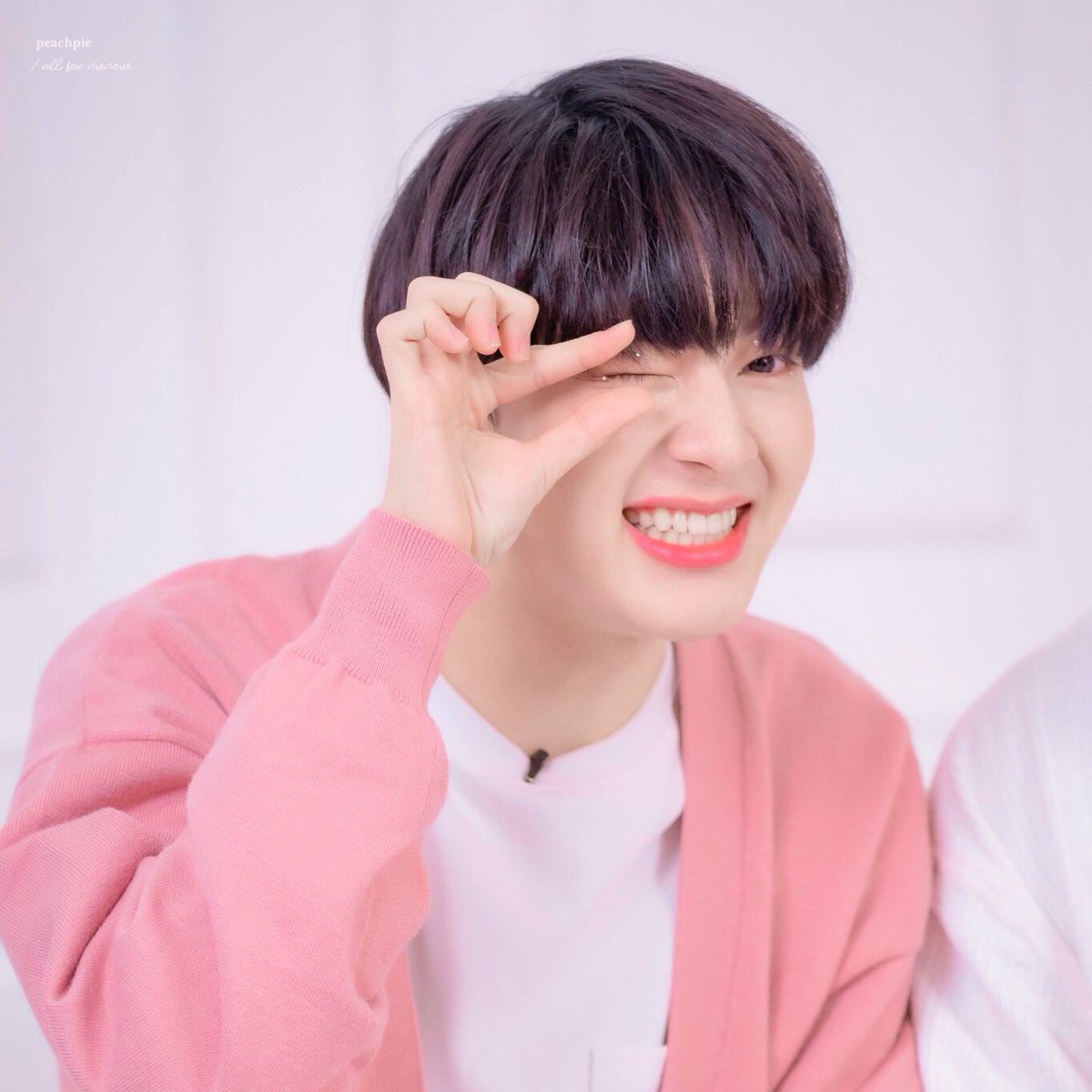 baekmink1's tweet photo. I may need to sleep a little, im tired #CutiePieFinalEP https://t.co/3JaekFdtaX