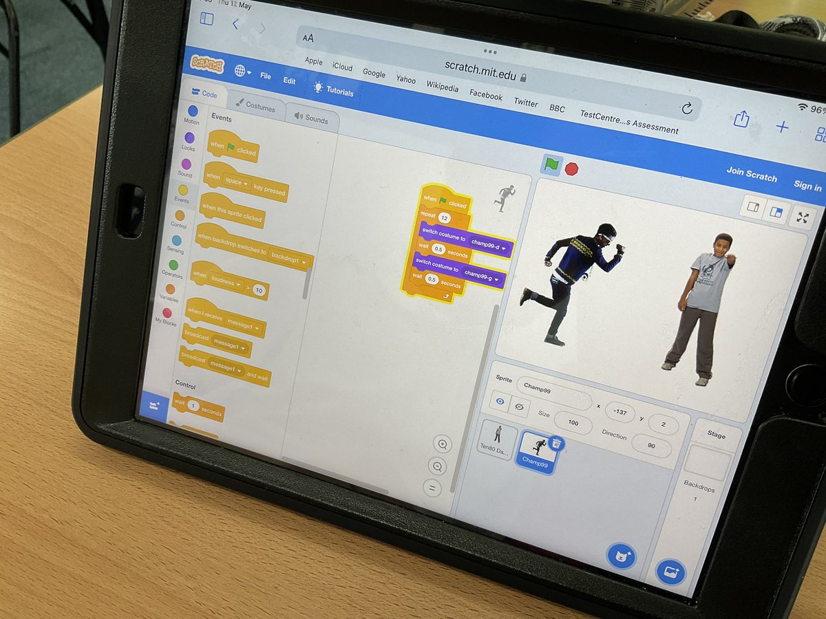 RoarTechPaul's tweet photo. The kids at @BallGreenPri were AMAZING this week. They produced some fab robot heads on the @microbit_edu and dance moves on @scratch
All part of the @DigSchoolhouse workshops from @PotteriesDSH 
DM to find out how your school can access these too! https://t.co/qGsSCeaFrz