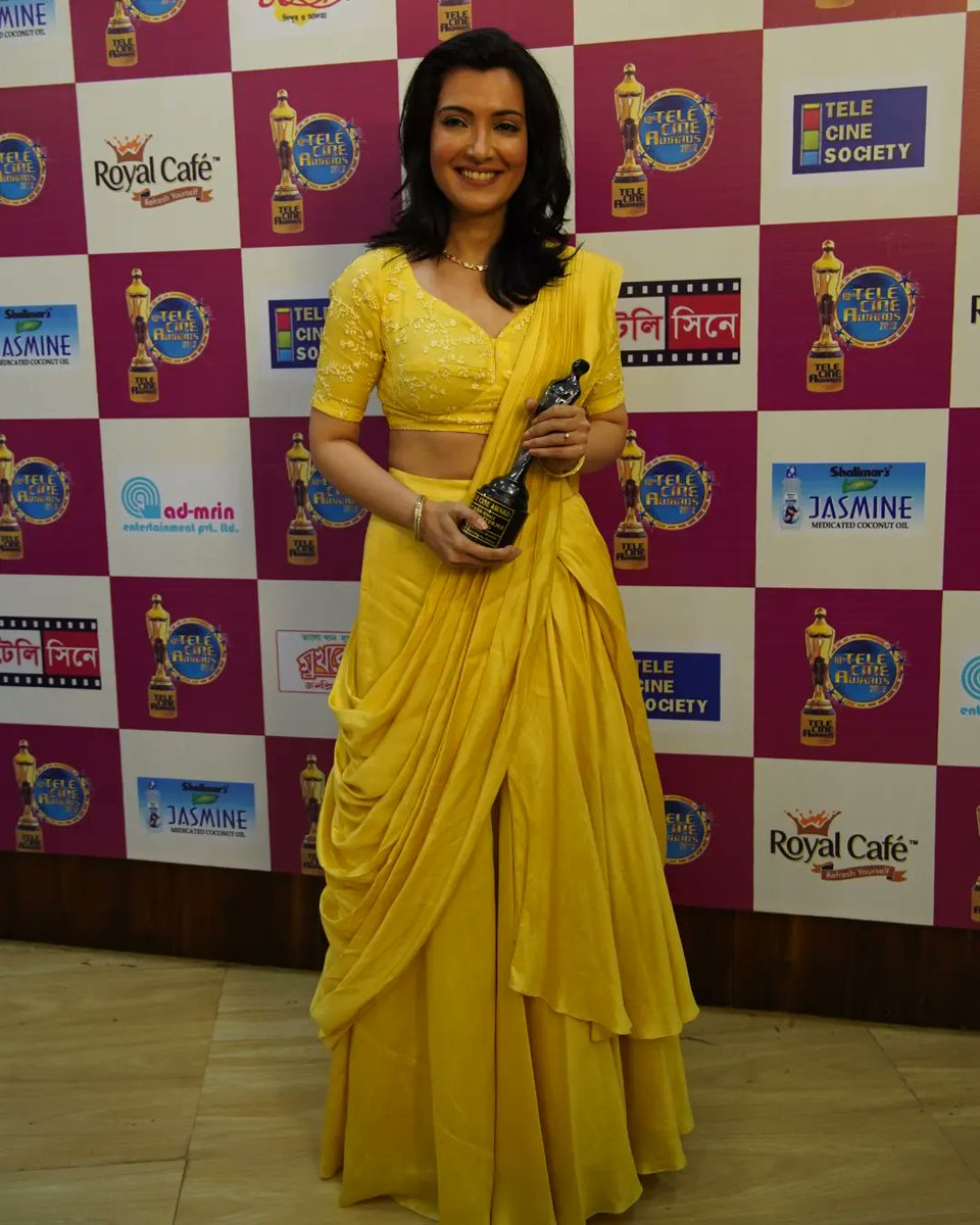 ArpitaCP's tweet photo. Humbled and overjoyed to receive the 19th @telecine award for the Best Actor Female (Jury Choice) for #Abyakto ❤️
@duttaarjun86 @MrinmoyKanjilal #SureshTolani #AnkitDas #RoopProduction #PSSFlare https://t.co/4P2P8MUgDe