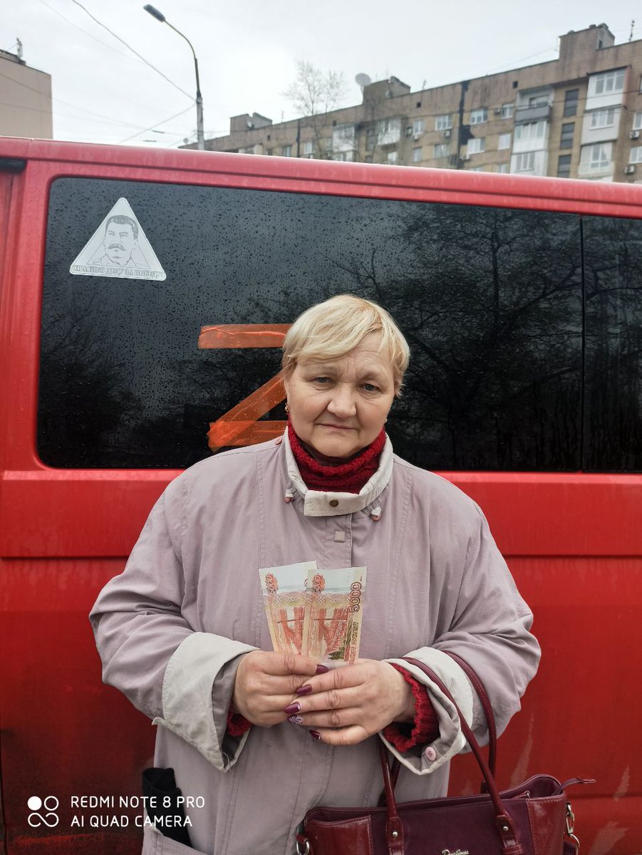 dustii_jon's tweet photo. Rodzaje konkursów w rosji zmieniają się w zależności od potrzeb. 
Były na szybkość kopania grobów, teraz, przy dostatecznej ilości, pojawiły się wyścigi w upiększaniu grobów, gdzie nagroda (300$) jest 2 razy większa, niż za śmierć męża w DNR
#russia #war @PiotrGursztyn
@KWojczal https://t.co/HwoXBnWkpE