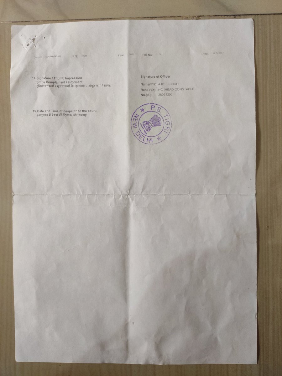 honey820594's tweet photo. @DelhiPolice @CPDelhi @vartikananda इस केस के बारे में क्या कहना है आपकी दिल्ली पुलिस का। आज डेढ़ महीना हो गया सारे अफसरों के हाथ जोड़ जोड़ कर।
चाहे किसी ने इसके साथ बलात्कार किया हो या मार के कहीं फेक दिया हो।
बंद करिए अपना यह प्रचार खाकी का। https://t.co/CugqBBNCSS