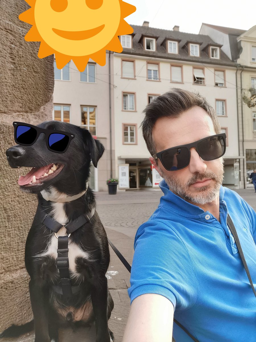biancedtown's tweet photo. @TinaVeltruski
💕 čeka u redu za 🍦
mi malo poziramo📸
#sunnyday #mitotako #love #DogLover #selfie https://t.co/q9TthZP2yO