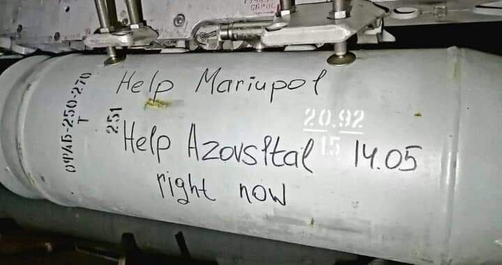 JLapteeva's tweet photo. This is what's written on russian missiles released to #AzovstaI after Ukraine's victory on #Eurovision2022
@UN , @antonioguterres , help to save #Mariupol defenders!
#extraction_the_military_of_Mariupol https://t.co/truF6A58EZ