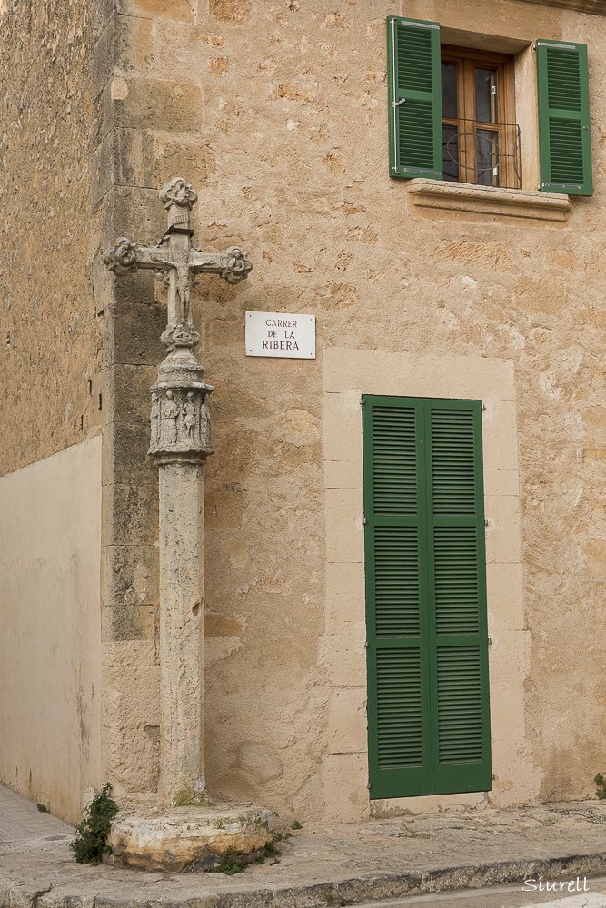 SiurellBLR's tweet photo. Creu d'en Massot #Algaida #Mallorca #Baleares #arquitectura #architecture #fotografia #photography https://t.co/aWFk4lfBpn