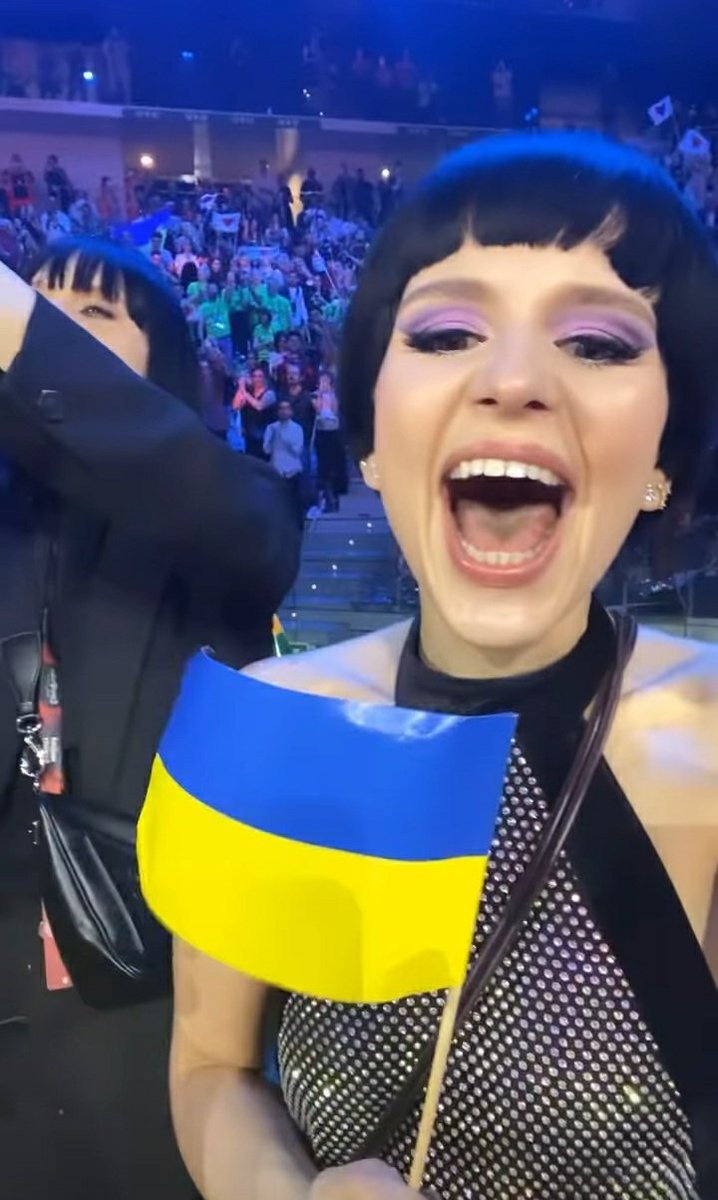 TonyPonyPie's tweet photo. FORMAL STATEMENT: Tony Pony is extremely happy for Ukraine's victory 🇺🇦💙💛🥰 https://t.co/8Dm7QkiUEi