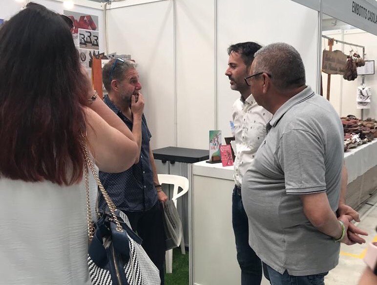 JordiJordanEbre's tweet photo. Avui visita a la Fira de l’Oli i de la Garrofa de l’Jesús Emd amb els regidors i regidores de @MovemJesus @MovemTortosa https://t.co/lWS5hYWudf