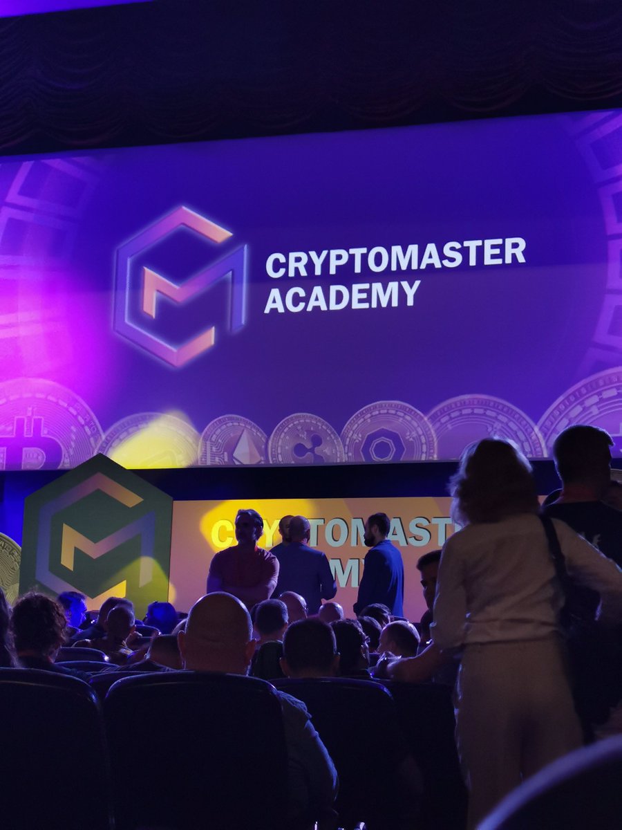 PiquiSuper's tweet photo. Segunda sesión del evento presencial de #Cryptomaster #eventoCM #Criptomonedas #cryptomasterPRO https://t.co/kA4PqoaOSm