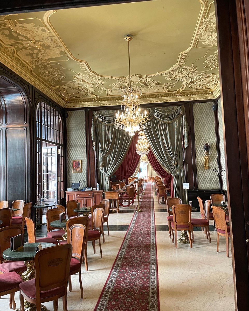 MrsAnnyG's tweet photo. Ah, for 1 more visit, Budapest, beautiful 1858 Coffee House, #Gerbeaud  and the ice cream was so creamy 🍨 https://t.co/a1OmmhY9lf
