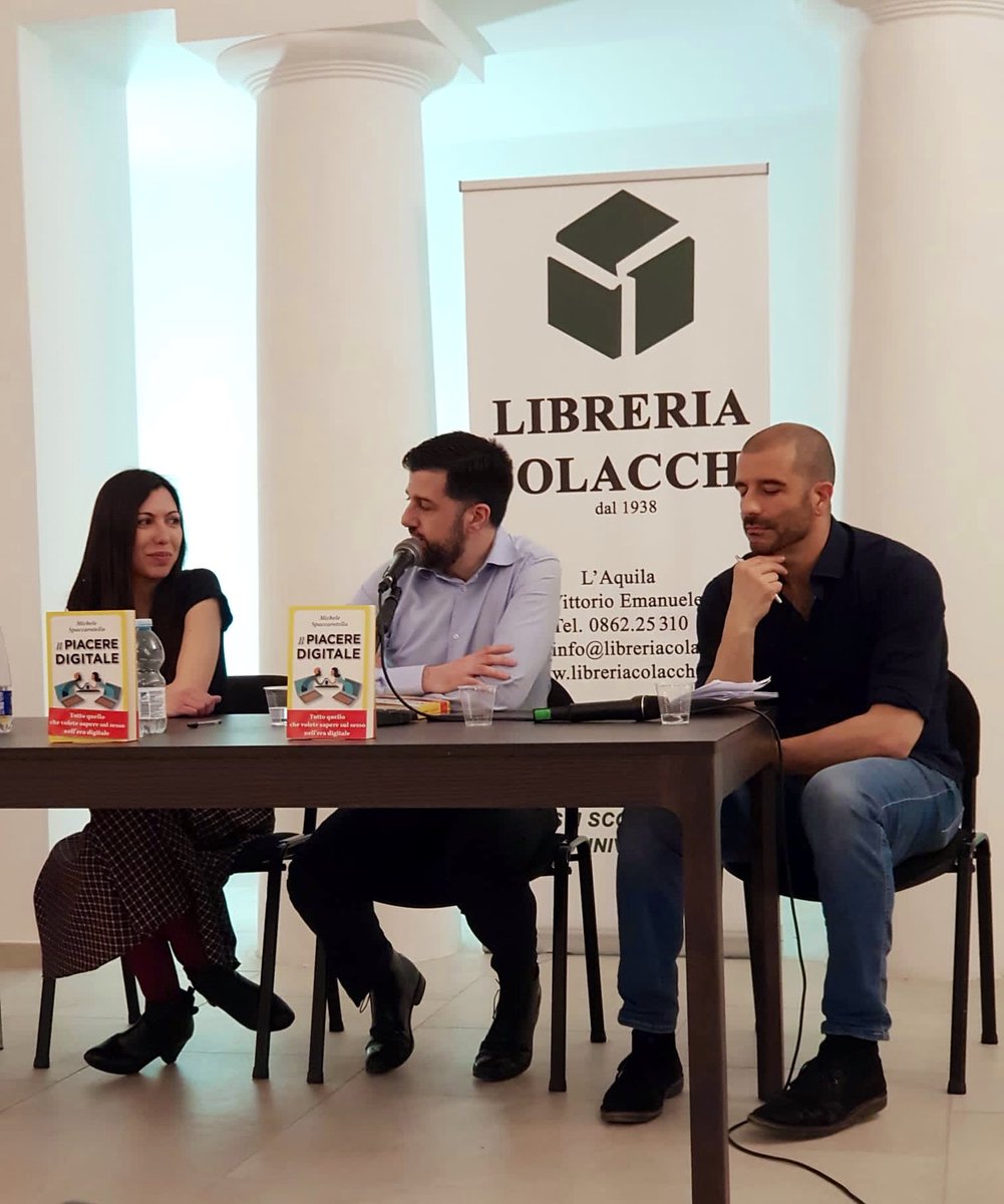 IISS_Roma's tweet photo. Libreria Colacchi #Laquila 
Presentazione #ilpiaceredigitale
Quasi 40 persone presenti! 

Grazie 
Dott.ssa Valentina Ciaccio
@ValeCiaccio 
Dott. Fabio Cortelli
Roberto Ciuffini

@univaq @laquilarinasce @ComuneLAquila @AQVoltaLaCarta @laquilablog @Il_Centro @GiuntiEditore https://t.co/pi83sjx4X0