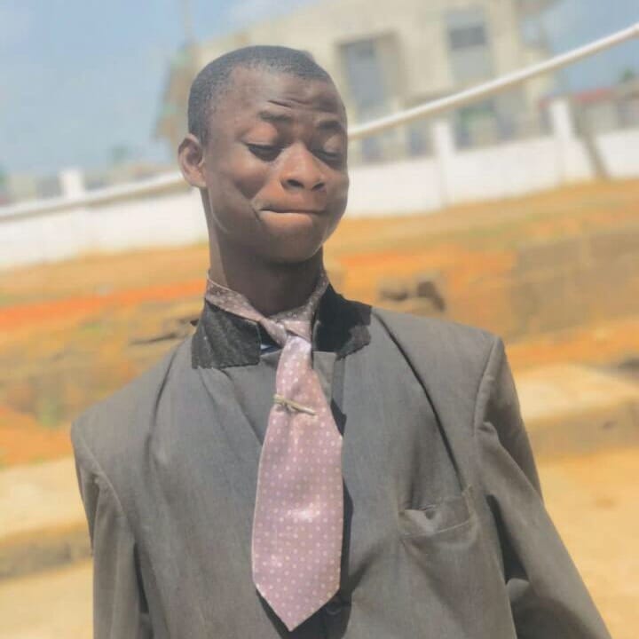 ChefChenko8's tweet image. Rigathi at the moment😂😂🤣💔#MlimaKapangwa