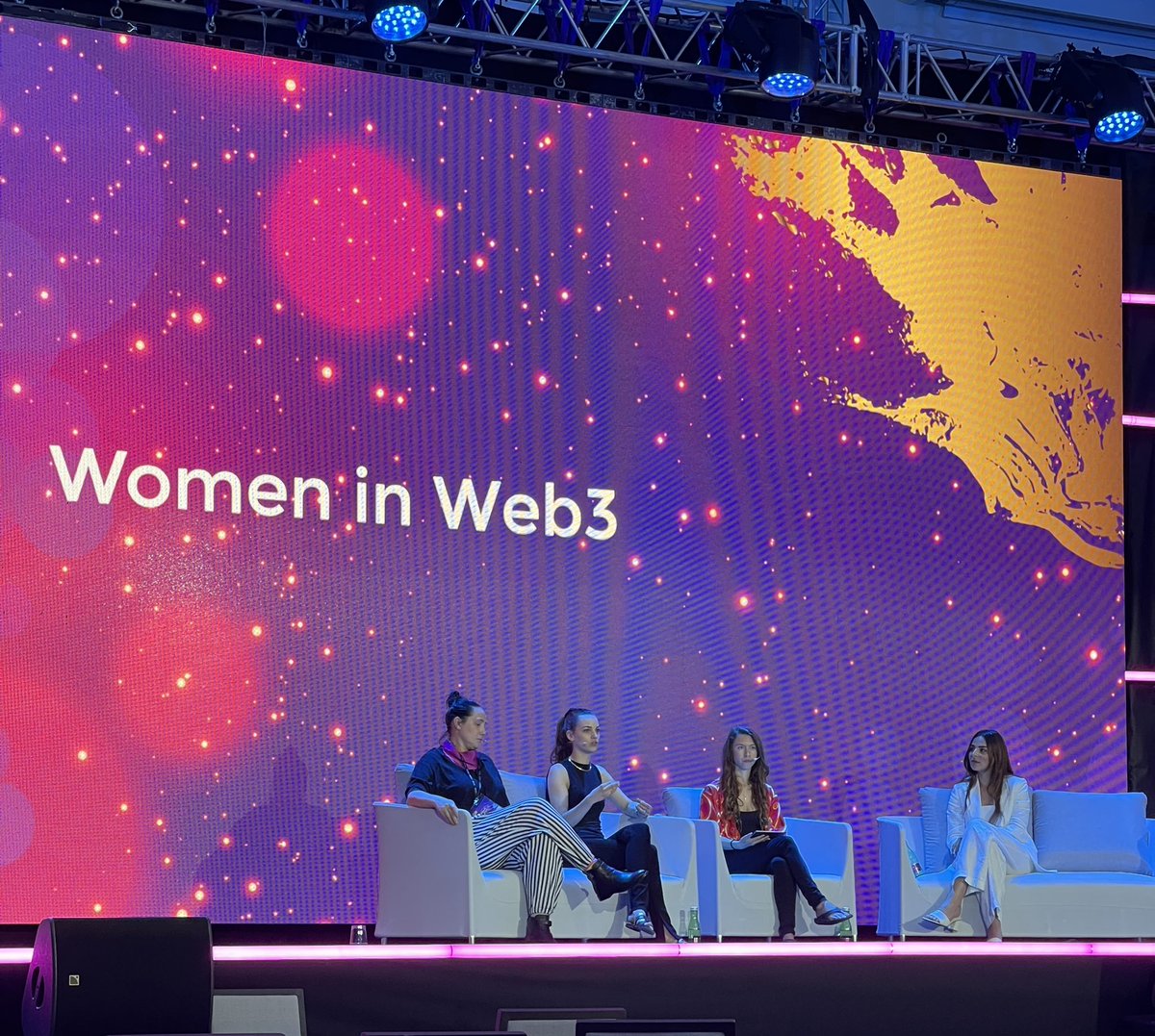 zoemcfox's tweet photo. "Technology does not have a #gender, #age or #race" was my statement during our cool panel discussing our views on the #Web3 movement with @ziaword and @weyuofficial during @BlockDownConf https://t.co/qZsLZ81YqH