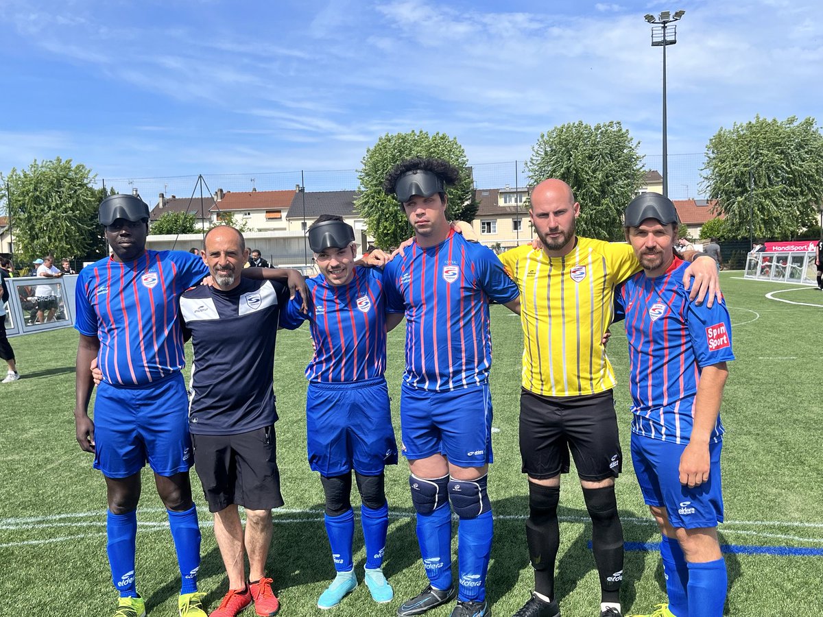 UNADEV (@unadev_france) on Twitter photo ⚽️Coupe de France de cécifoot : la compétition continue ce matin. L’équipe de Mérignac en Gironde (SAM Sport Athlétique Mérignacais) prête pour la finale face à Bondy ! Bonne chance 🤞<a href="/FFHandisport/">FFHandisport</a> <a href="/Sports_gouv/">Ministère des Sports 🇫🇷</a> <a href="/CRIFH/">Comité Régional Île-de-France Handisport</a> #cecifoot #handisport #coupedefrance ⚽️Coupe de France de cécifoot : la compétition continue ce matin. L’équipe de Mérignac en Gironde (SAM Sport Athlétique Mérignacais) prête pour la finale face à Bondy ! Bonne chance 🤞<a href="/FFHandisport/">FFHandisport</a> <a href="/Sports_gouv/">Ministère des Sports 🇫🇷</a> <a href="/CRIFH/">Comité Régional Île-de-France Handisport</a> #cecifoot #handisport #coupedefrance