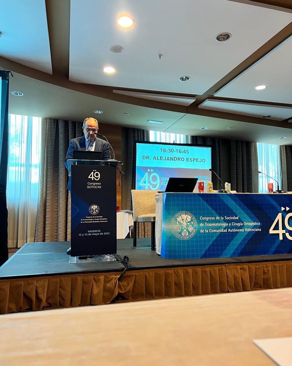 Interesante mesa redonda sobre distintos aspectos de las lesiones del LCA. Encuentro con grandes amigos. Muchas gracias al Dr. Vicente Sanchis y a la Sociedad de Traumatología y Ortopedia de la Comunidad Autónoma de Valencia por invitarnos a participar