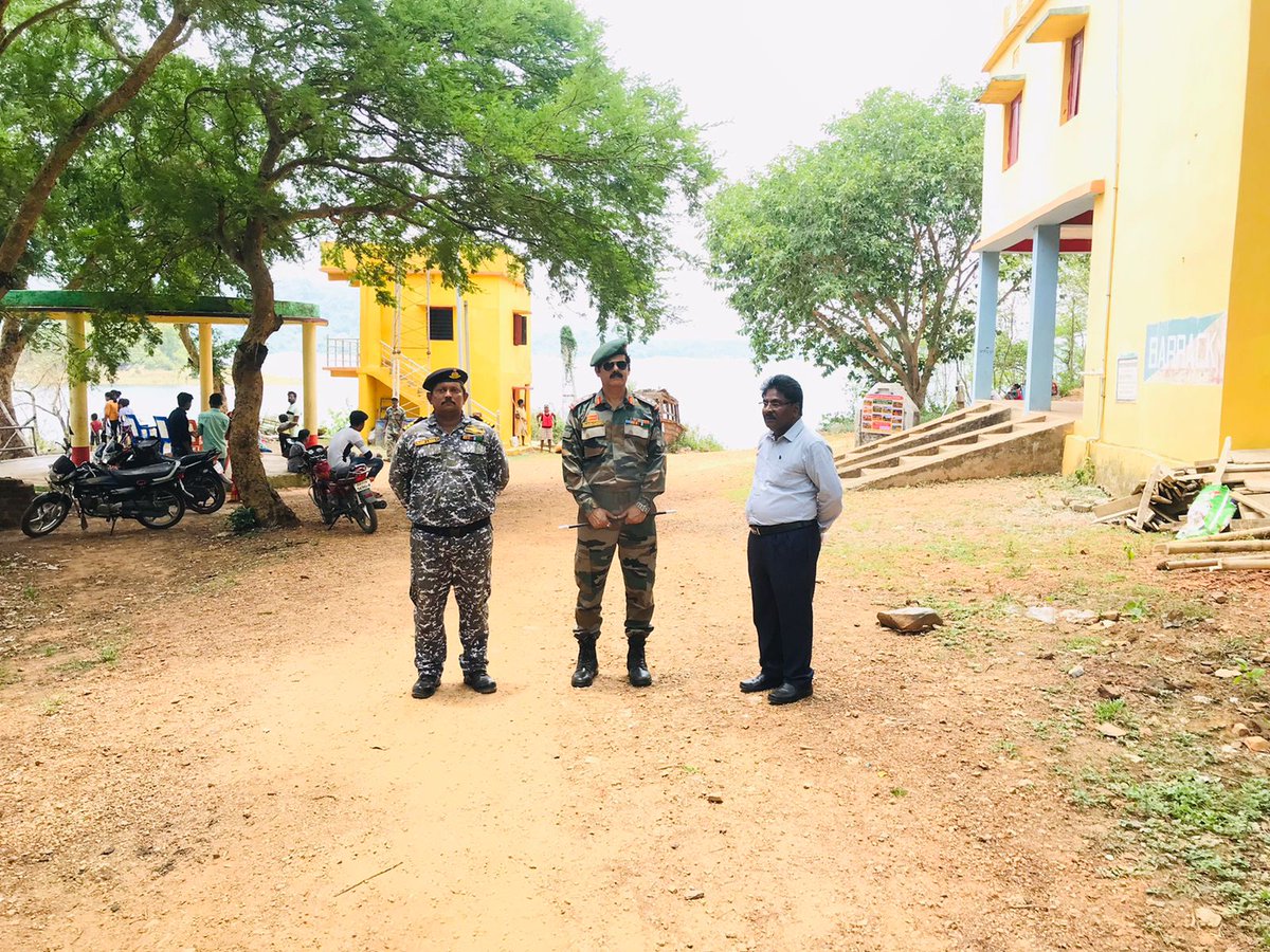 utkalpride's tweet photo. Group Commander, #NCCGroupCuttack #OdishaDte visited #Hadagarh, #Keonjhar Distt,  identified location for establishment of #Naval Jetty for trg of #NavalWing cadets on #Hadagarh Dam. https://t.co/OunDcc4WXm