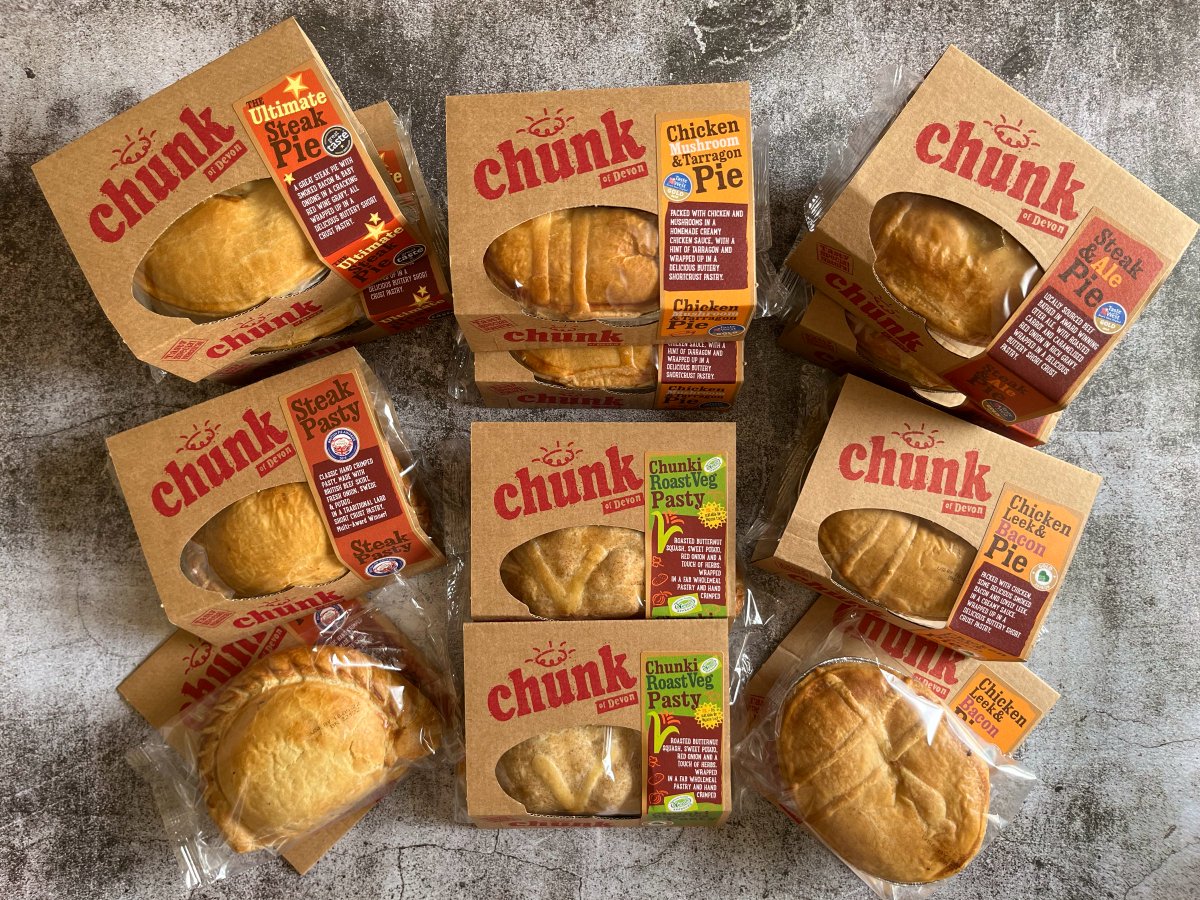 Chunk_of_Devon's tweet photo. Join us on @qvcuk this afternoon. Simon will be on air live with @andipeters and @dalefranklintv with our special QVC selection boxes.
#AndiPetersfoodfest #QVC #takeachunk #livingthepielife #handmade #pies #pasties #pieday https://t.co/P6YwdosKyt