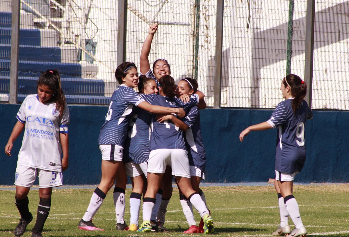 #FutbolFemenino #Primera 
#LigaMendocina 
Final del Partido en el Gambarte
Gran victoria de Independiente Rivadavia que sigue invicta y en la cima del Campeonato.

#GCRUZ "B" 0
#CSIR 2
Damaris Prieto x 2 

<a href="/JavierSallustro/">Javier  Sallustro</a>