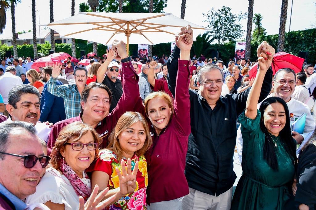 otnielgarcia's tweet photo. Se siente la unidad y fuerza de miles de duranguenses que quieren un mejor futuro.  
 
Nuestra historia está por cambiar, abrazamos la esperanza.

Juntas y juntos consolidaremos la #4T en Durango.

¡El 5 de junio vamos a ganar! 👊🏻 https://t.co/rU9Dceg97y