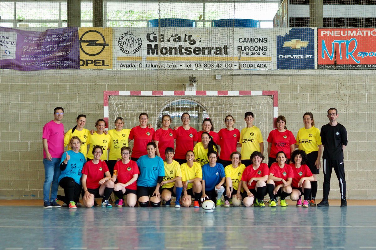 CE Futsal Cervelló (@futsalcervello) on Twitter photo 🏆PARTIT AMSTÓS
<a href="/FSVilanova/">Escola de Futbol Sala Vilanova del Camí</a> 0- 1 VETERANES (Marta Bonmatí)
Victòria de les nostres guerreres en un partit molt disputat!
#resultatsCEFC #somfutsal 🏆PARTIT AMSTÓS
<a href="/FSVilanova/">Escola de Futbol Sala Vilanova del Camí</a> 0- 1 VETERANES (Marta Bonmatí)
Victòria de les nostres guerreres en un partit molt disputat!
#resultatsCEFC #somfutsal