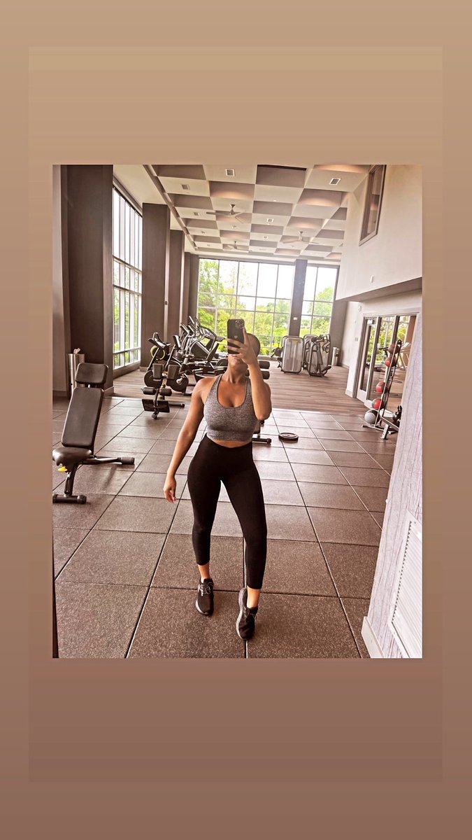 _PeaceNLuv_'s tweet photo. Happy Sunday ☀️ #gym https://t.co/qcGAHlXfyp
