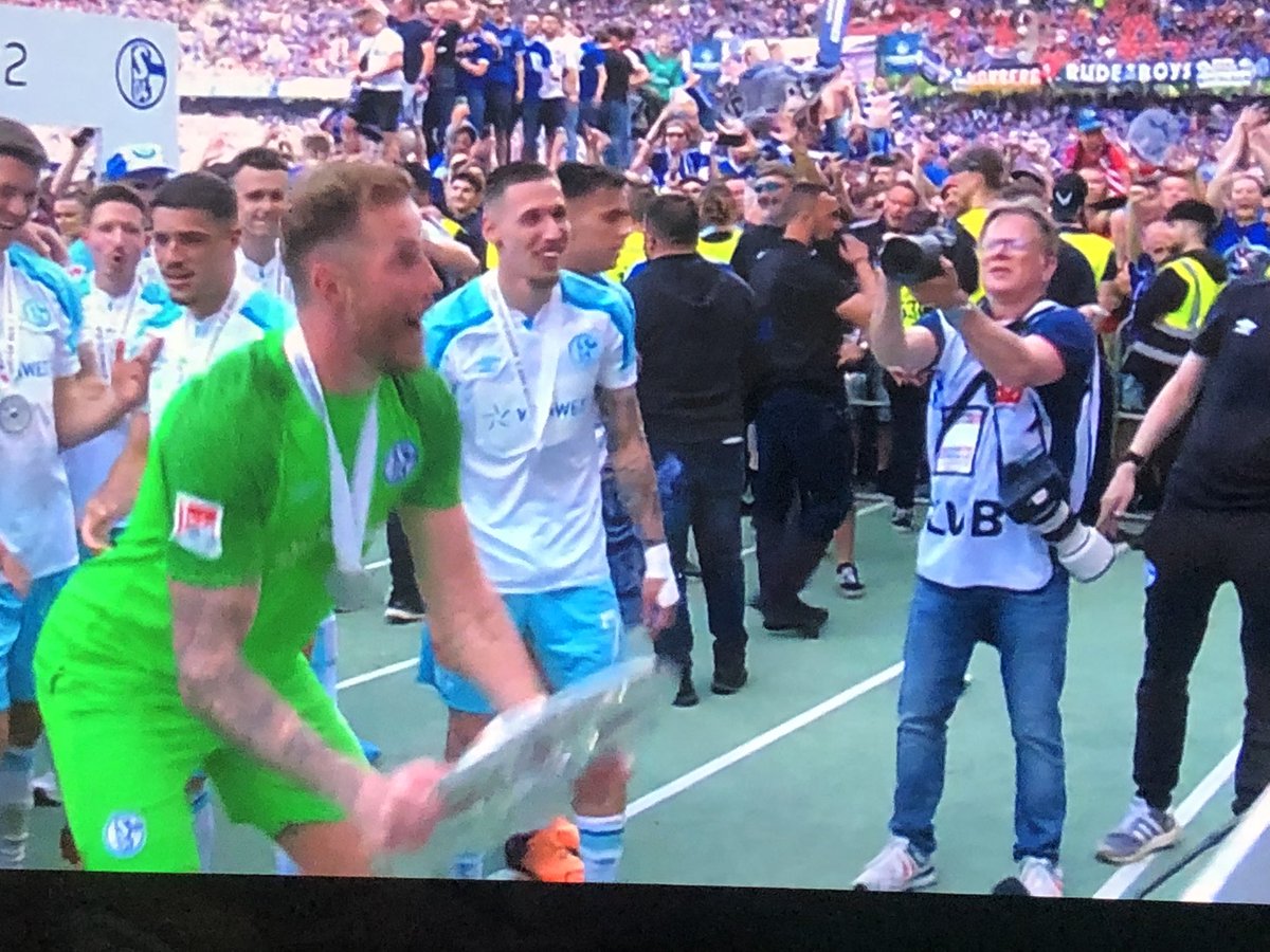 sven_bed's tweet photo. #S04 #FCNS04 

@felgenralle ⬇️ https://t.co/ouPsi46OIM