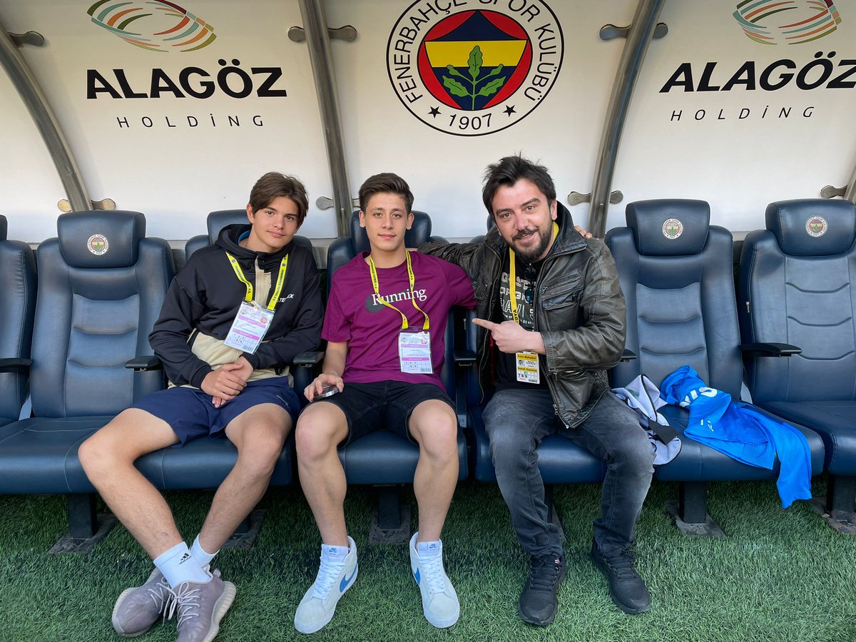 ⭐️Fenerbahçe'nin ve Türk futbolunun geleceği Arda Güler ve Isak Vural ile hatıra