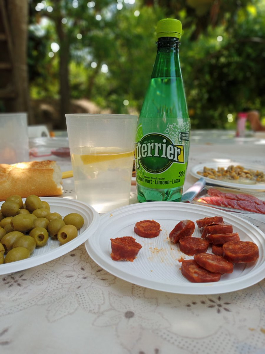 Adeliya86's tweet photo. Gracias a @KuvutES y a @Perrier esta mañana he disfrutado de un buen y refrescante aperitivo. #Perrier y #MyPerrierExperience
Si tu también quieres probarla participa en el super sorteo de #MyPerrierExperience siguiendo el enlace: 
https://t.co/HwTnzXUSoF. No te defraudará https://t.co/KjYE06v8jU