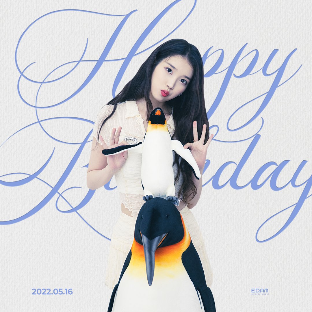 ddIwrIma's tweet photo. Guess who has officially 30 now? It's me! 🥳

#HappyIUDay
#30SpringsWithIU
#서른살의봄_지은아_생일축하해 https://t.co/ijJs0UY6EC