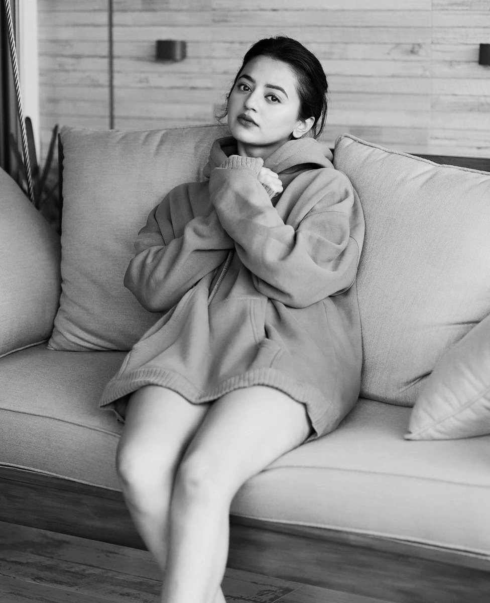 ❃.✮:▹ aesthetic ◃:✮.❃

shine on helly