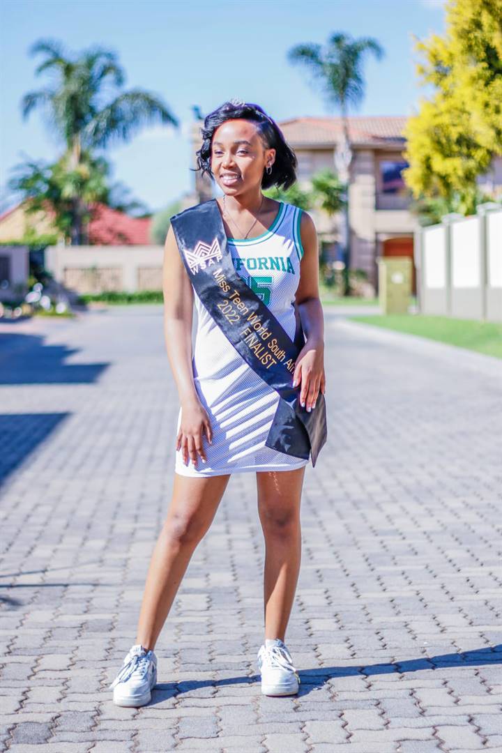 dailysunsa's tweet photo. Young queen Ziny on big mission!
https://t.co/UrXG77qk5E
#Queen
#Ziny https://t.co/BQGiGI2Vd5