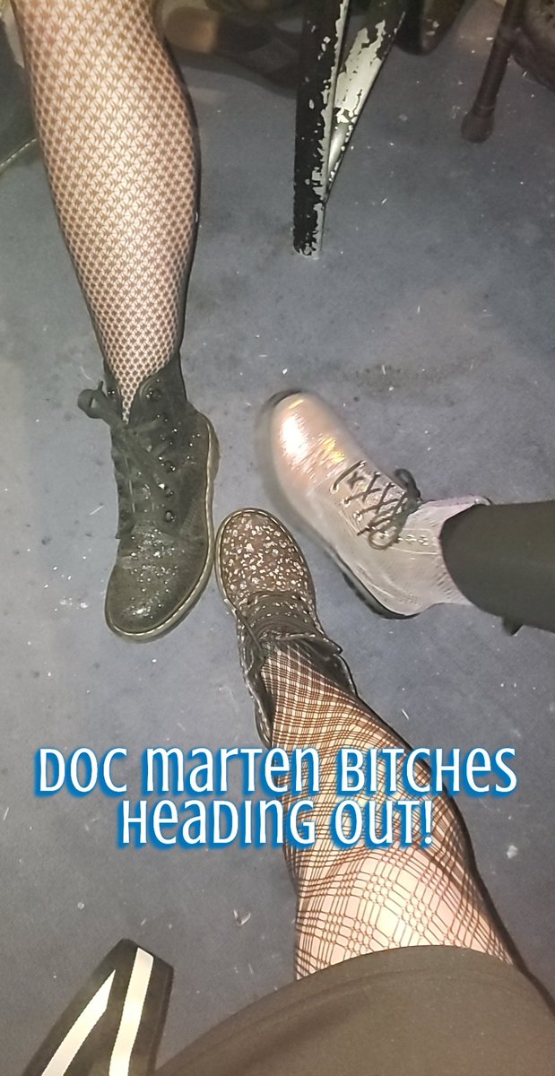 RayeQuinzel's tweet photo. #docmarten #stayyou #beweird #berude #StayAlive #glitter #facetattoo #Rave #dragshows #Pittsburgh https://t.co/JJtbKGRNtM