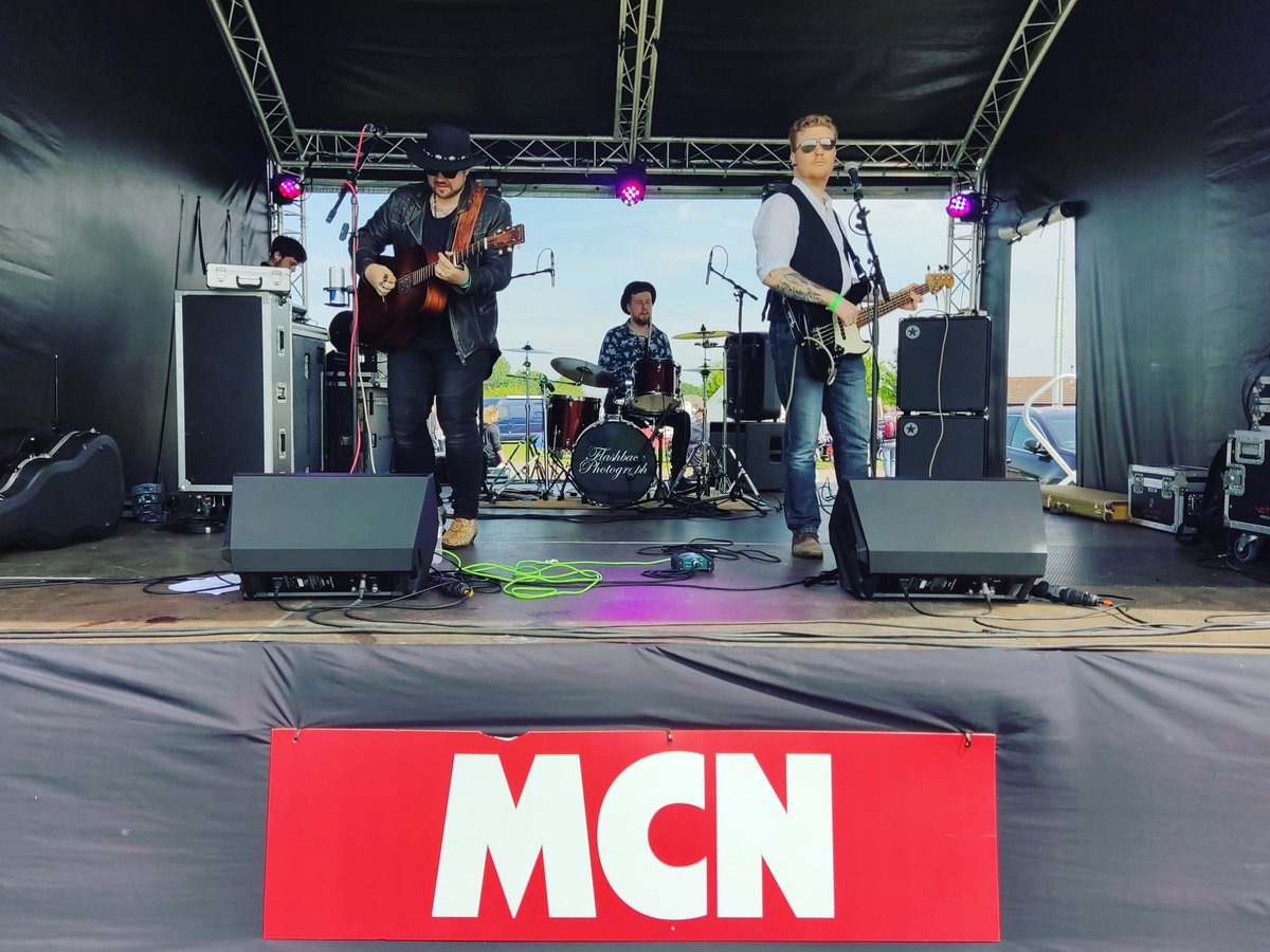 Thanks for having us this morning MCN Festival! We got lucky with the nice weather, but really the shades are just for Gary &amp; Matt’s hangovers 😎😂