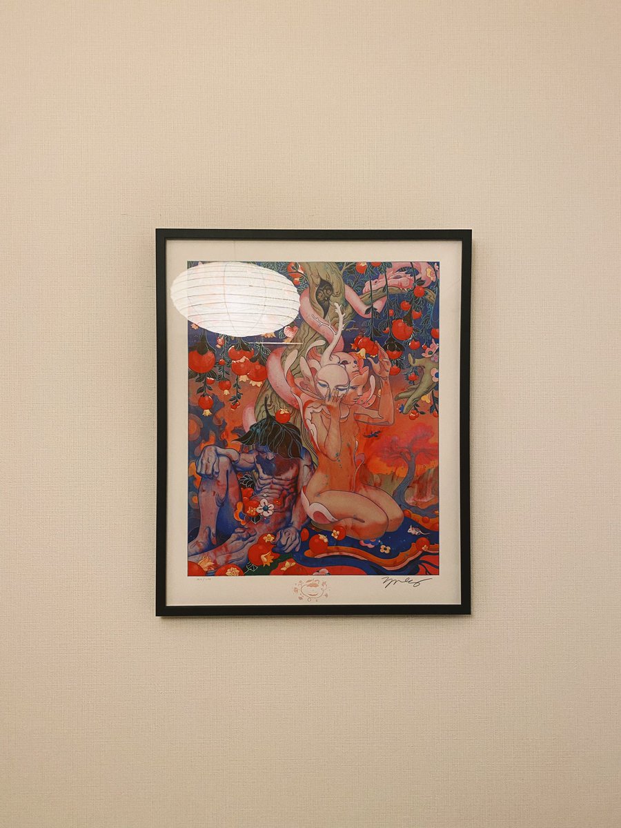 MingWeiChan1's tweet photo. Really enjoying this reflection of a Noguchi lamp on this @JamesJeanArt https://t.co/T8P0AbT2Gy