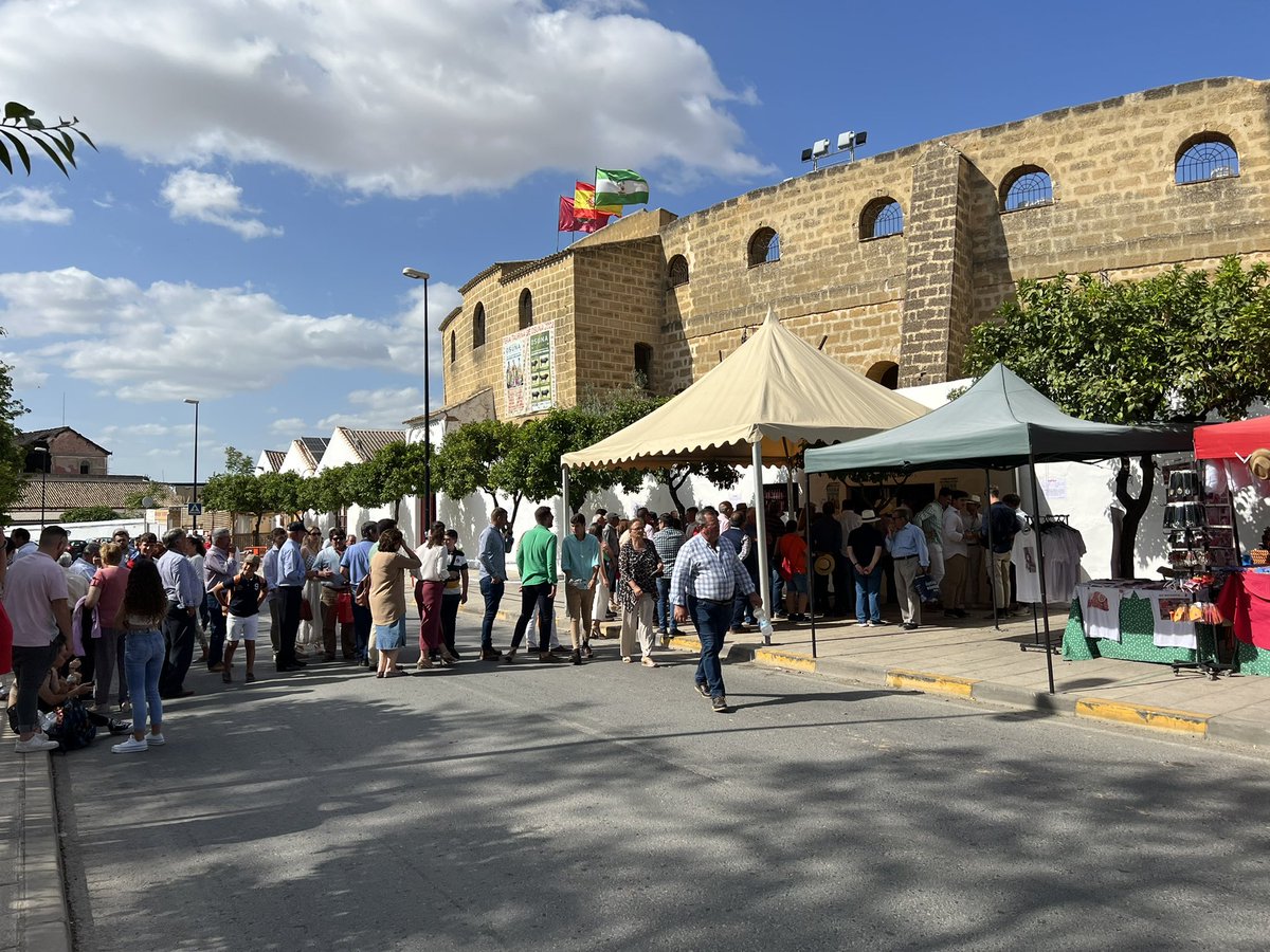 #FeriaOsuna22 Gran expectación en las taquillas para la corrida de rejones de esta tarde. A las 19 h comienza
