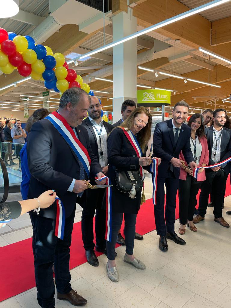 📆Une semaine dédiée au commerce de proximité et à l’industrie du futur🚀où chacun a sa place, petits et grands, pour inventer ensemble un territoire plus durable♻️entre villes et campagnes, au service de l’emploi et de la planète. Vive les entrepreneurs, vive <a href="/Les_Yvelines/">Les Yvelines</a> !