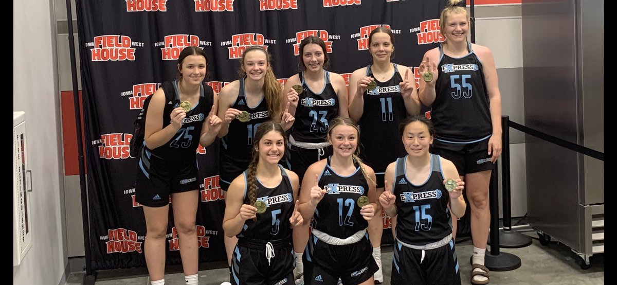 Western Iowa Express 9th - Champions of the Girls 15U/16U Ballers Division. Good work, Ladies! <a href="/Wiexpress/">Express Basketball</a>